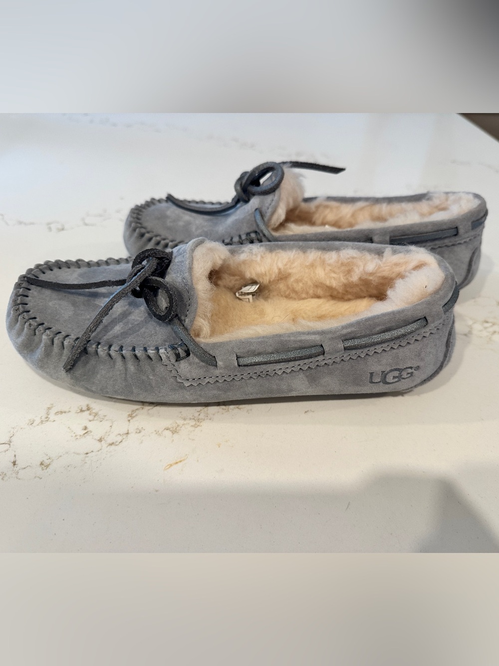 Ugg Dakota Slippers in Gray Suede Size 6 US Women’s
